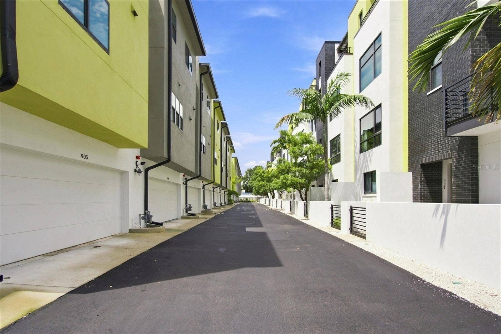 931 ARLINGTON AVENUE N, #1, St Petersburg, FL 33705 931 ARLINGTON AVENUE N, #1, St Petersburg, FL 33705