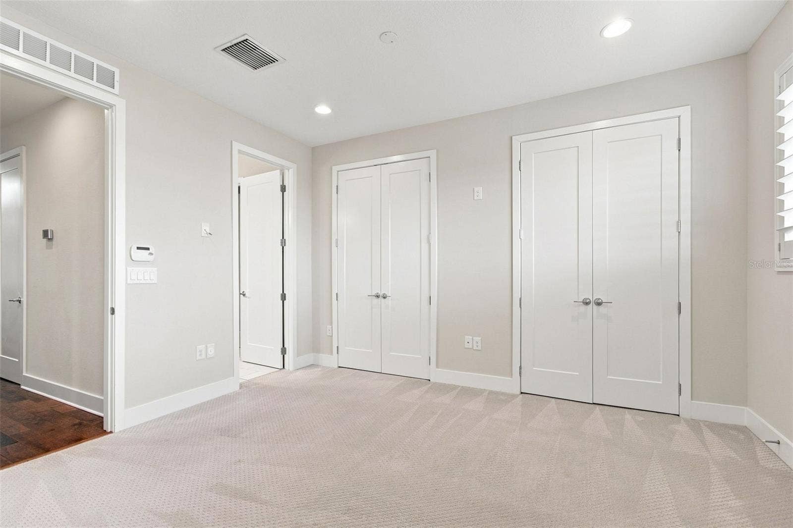 931 ARLINGTON AVENUE N, #1, St Petersburg, FL 33705 931 ARLINGTON AVENUE N, #1, St Petersburg, FL 33705