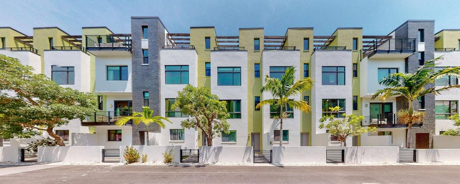 931 ARLINGTON AVENUE N, #1, St Petersburg, FL 33705 931 ARLINGTON AVENUE N, #1, St Petersburg, FL 33705