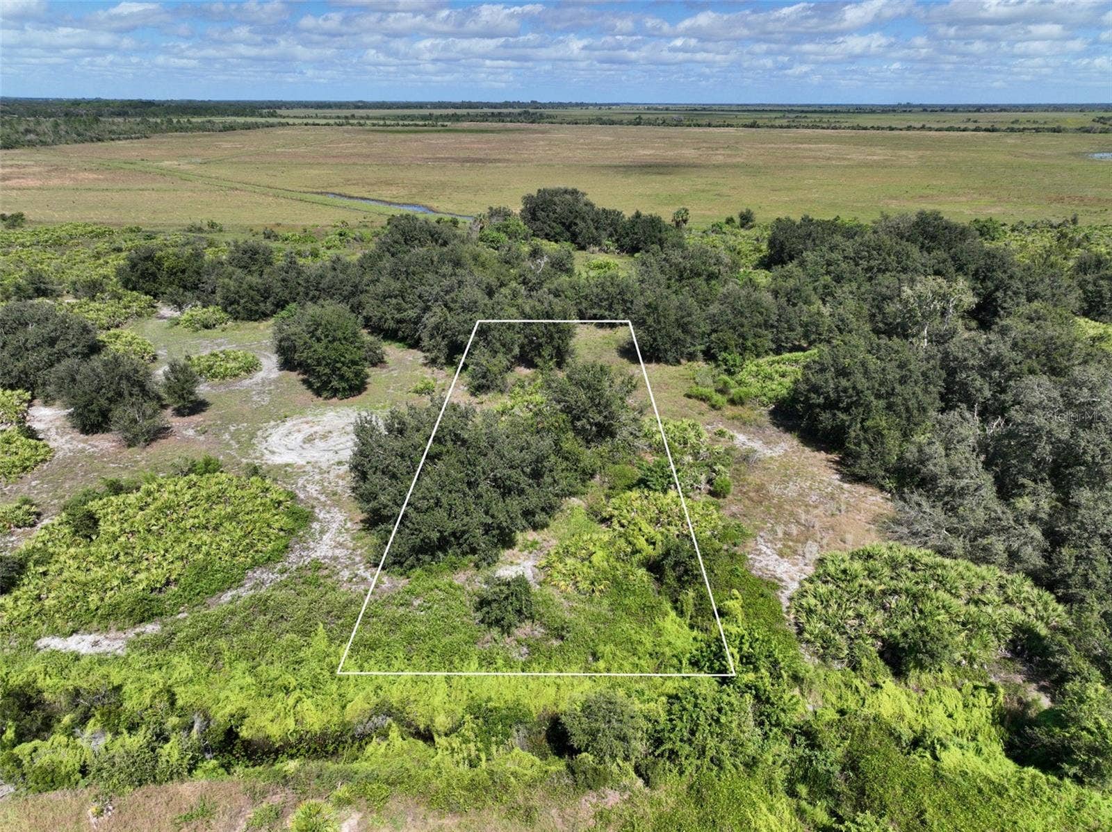 3205 HACIENDA DRIVE, Lorida, FL 33857