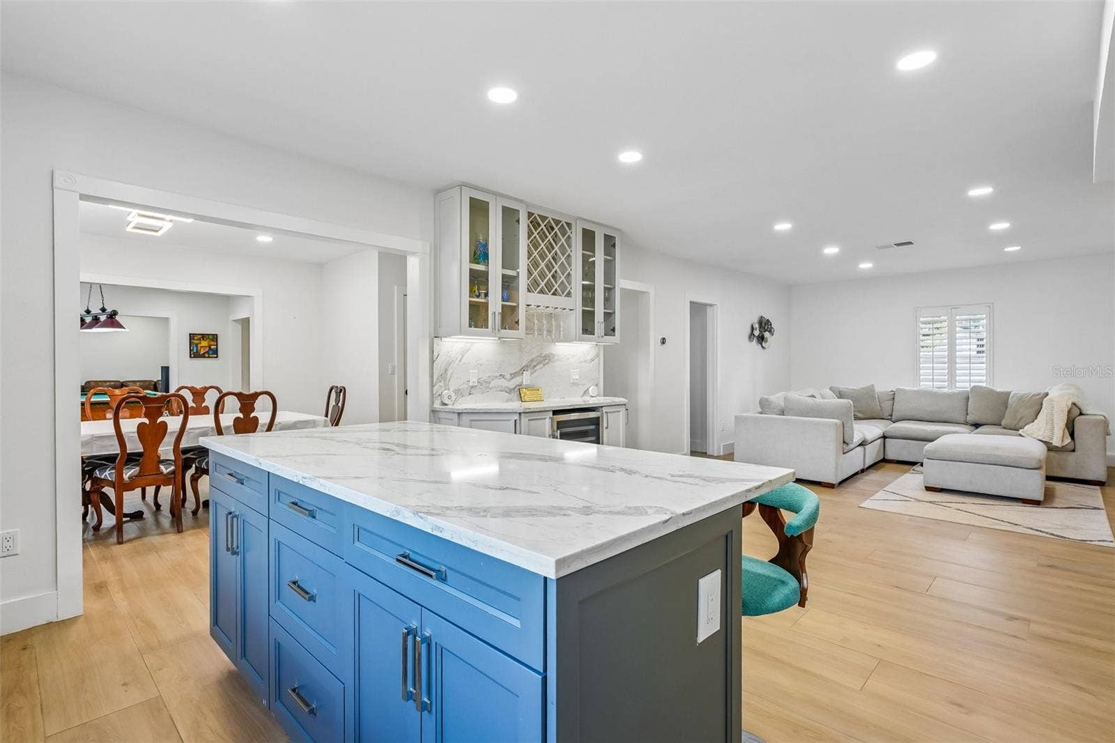7100 PARK STREET S, St Petersburg, FL 33707 7100 PARK STREET S, St Petersburg, FL 33707