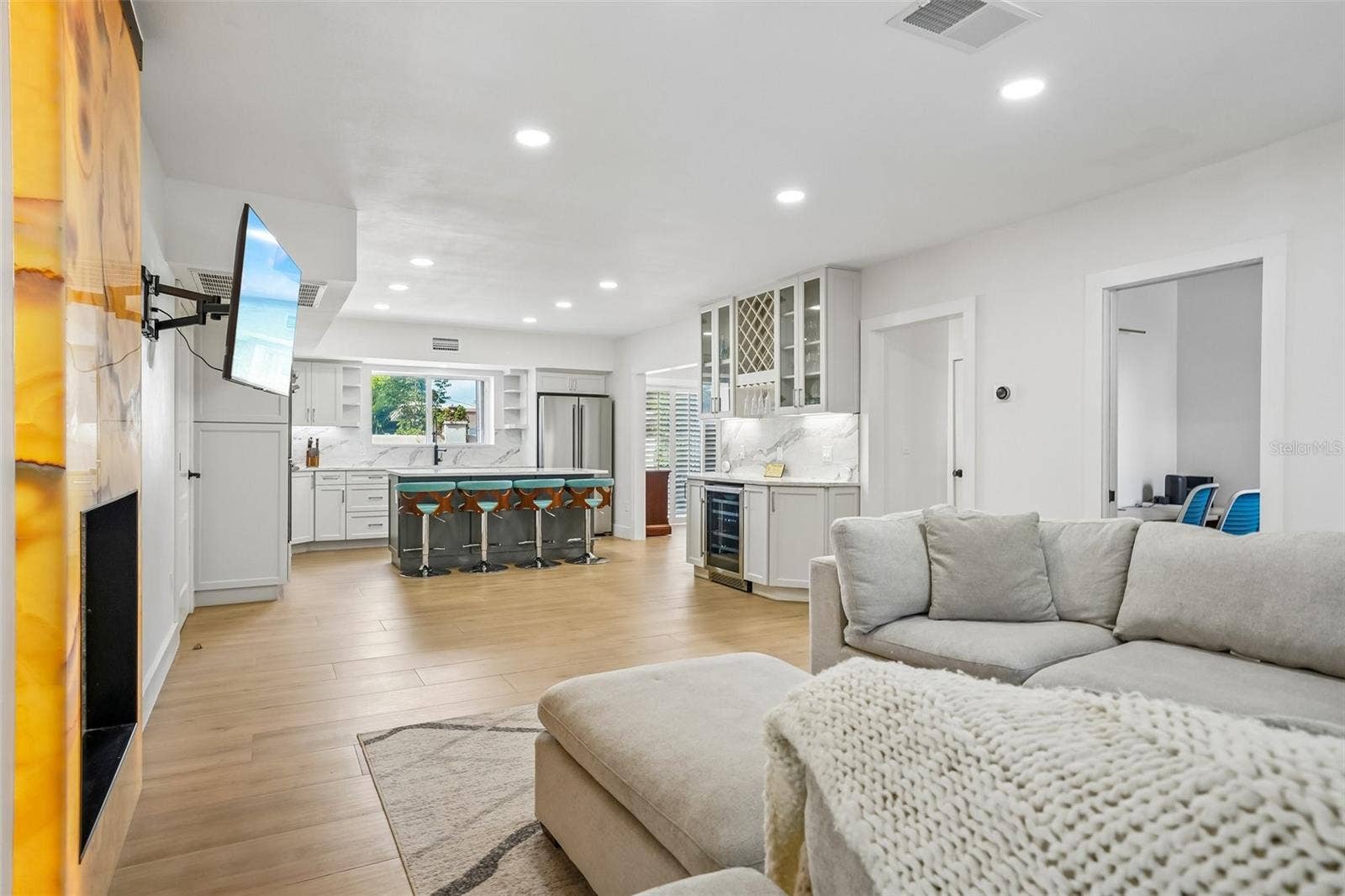 7100 PARK STREET S, St Petersburg, FL 33707 7100 PARK STREET S, St Petersburg, FL 33707