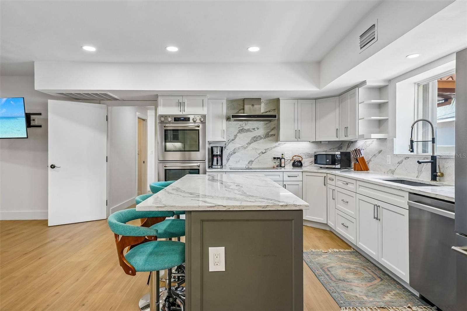 7100 PARK STREET S, St Petersburg, FL 33707 7100 PARK STREET S, St Petersburg, FL 33707