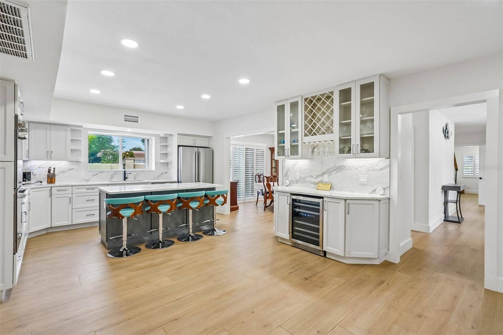 7100 PARK STREET S, St Petersburg, FL 33707 7100 PARK STREET S, St Petersburg, FL 33707