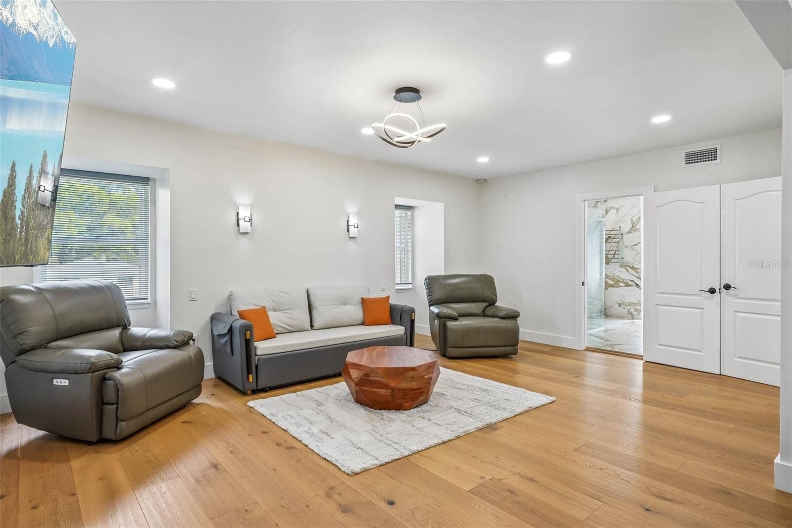 7100 PARK STREET S, St Petersburg, FL 33707 7100 PARK STREET S, St Petersburg, FL 33707
