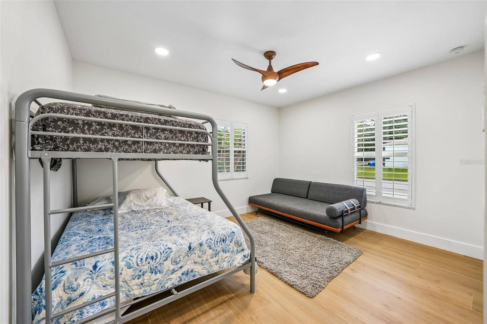 7100 PARK STREET S, St Petersburg, FL 33707 7100 PARK STREET S, St Petersburg, FL 33707