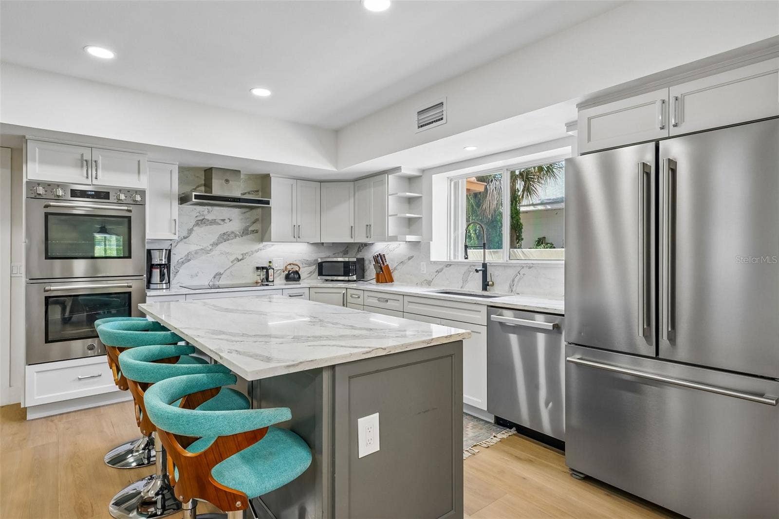 7100 PARK STREET S, St Petersburg, FL 33707 7100 PARK STREET S, St Petersburg, FL 33707