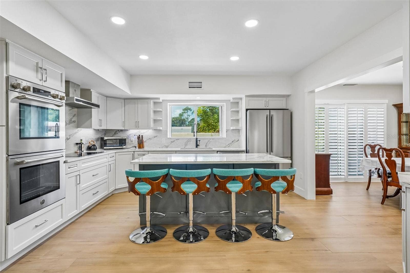 7100 PARK STREET S, St Petersburg, FL 33707 7100 PARK STREET S, St Petersburg, FL 33707