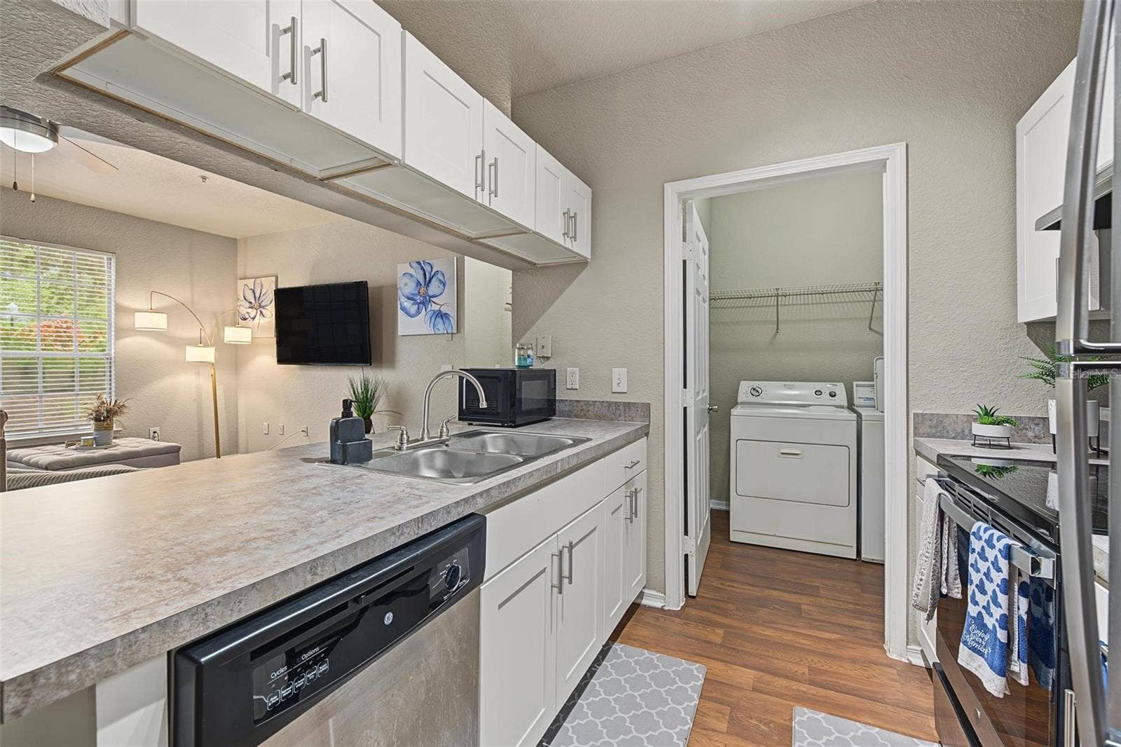13123 SANCTUARY COVE DRIVE, #104, Temple Terrace, FL 33637 Updated Kitchen - 13123 Sanctuary Cove Drive - Unit 104