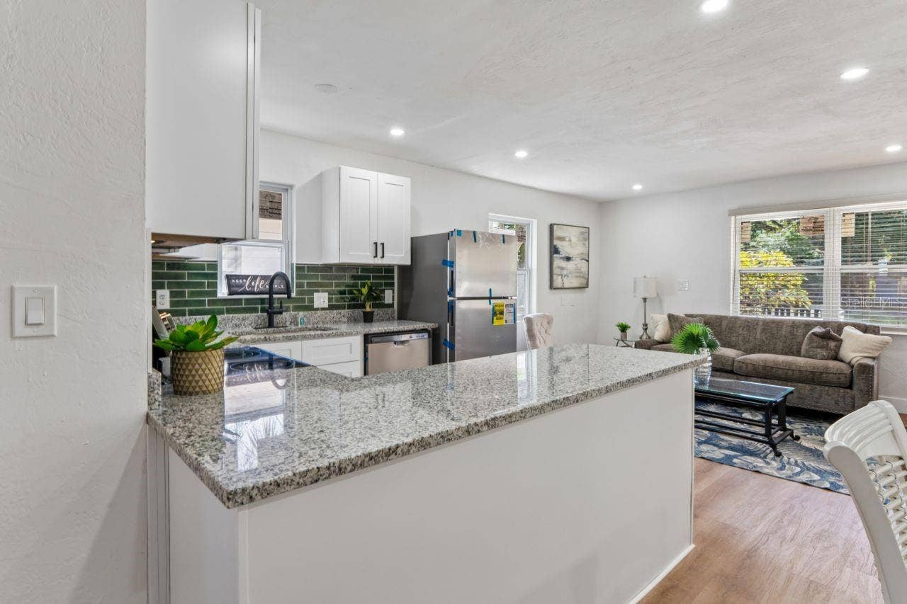 2929 EMERSON AVENUE S, St Petersburg, FL 33712 2929 EMERSON AVENUE S, St Petersburg, FL 33712