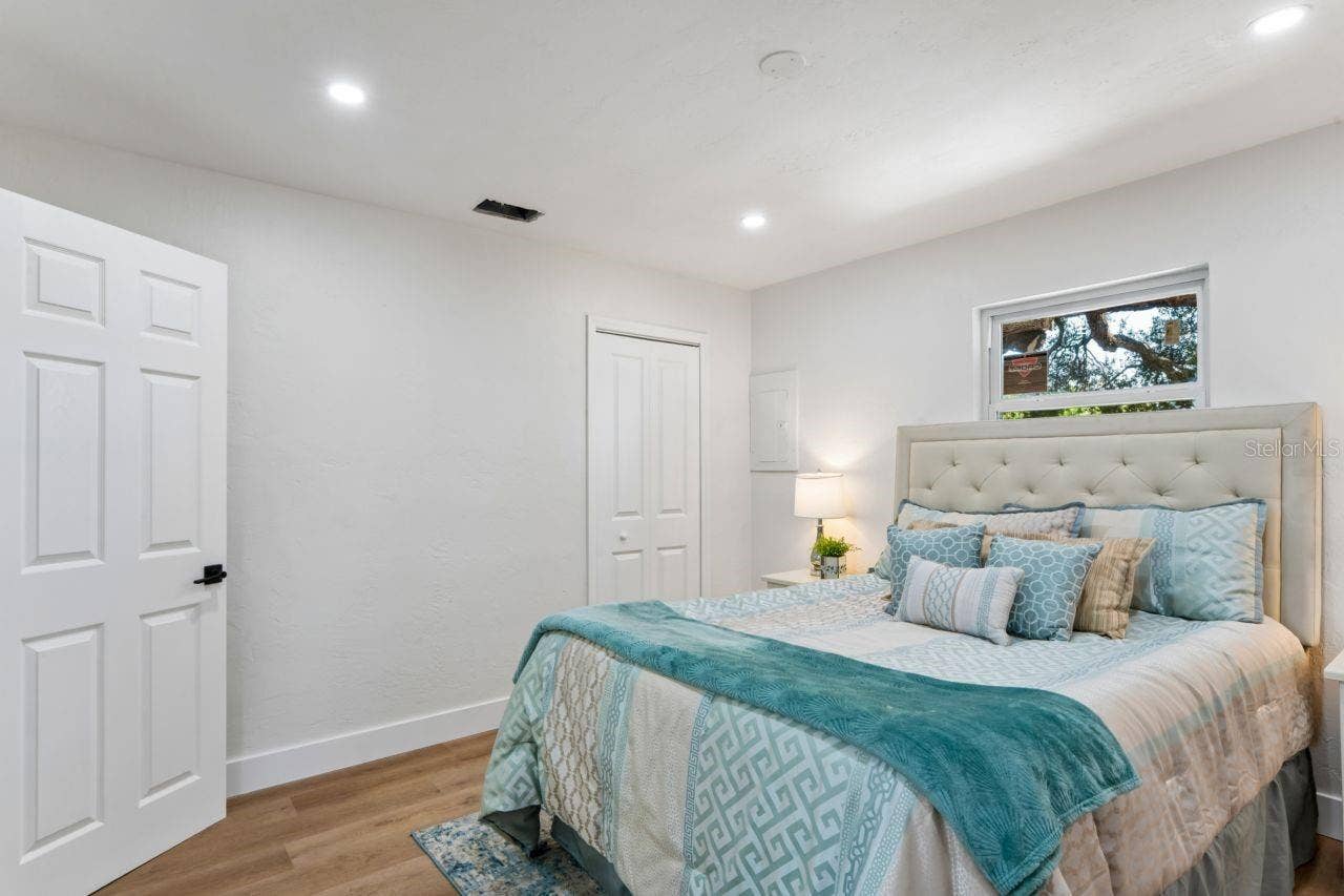 2929 EMERSON AVENUE S, St Petersburg, FL 33712 2929 EMERSON AVENUE S, St Petersburg, FL 33712
