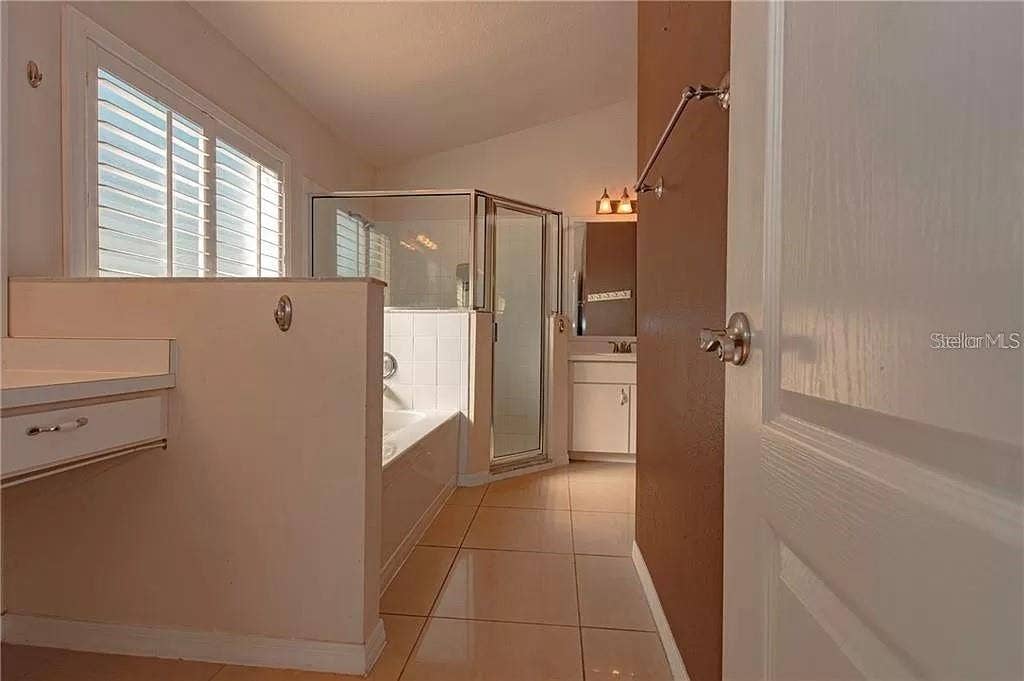 3904 IXORA COURT, Riverview, FL 33578 3904 IXORA COURT, Riverview, FL 33578