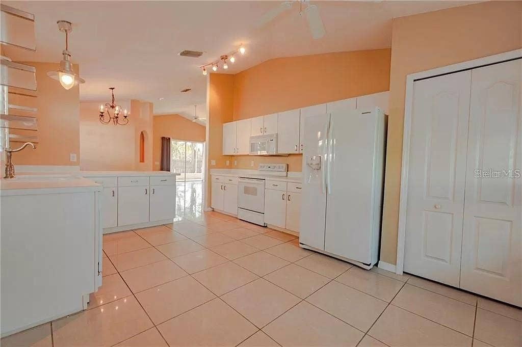 3904 IXORA COURT, Riverview, FL 33578 3904 IXORA COURT, Riverview, FL 33578