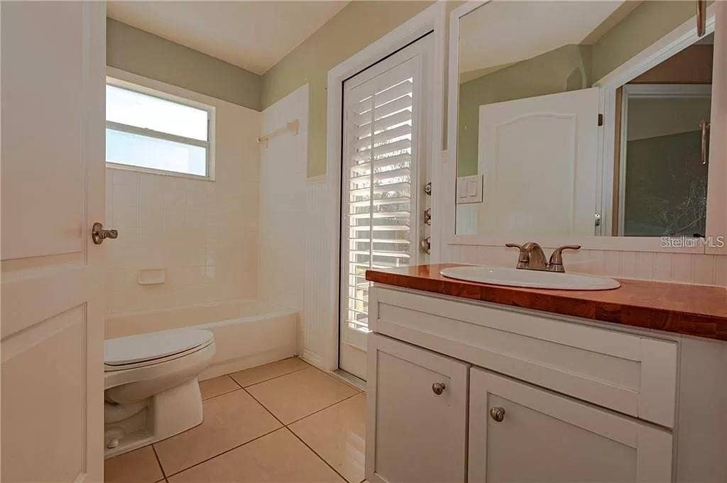 3904 IXORA COURT, Riverview, FL 33578 3904 IXORA COURT, Riverview, FL 33578