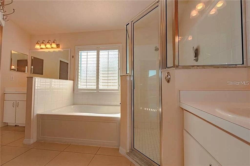 3904 IXORA COURT, Riverview, FL 33578 3904 IXORA COURT, Riverview, FL 33578