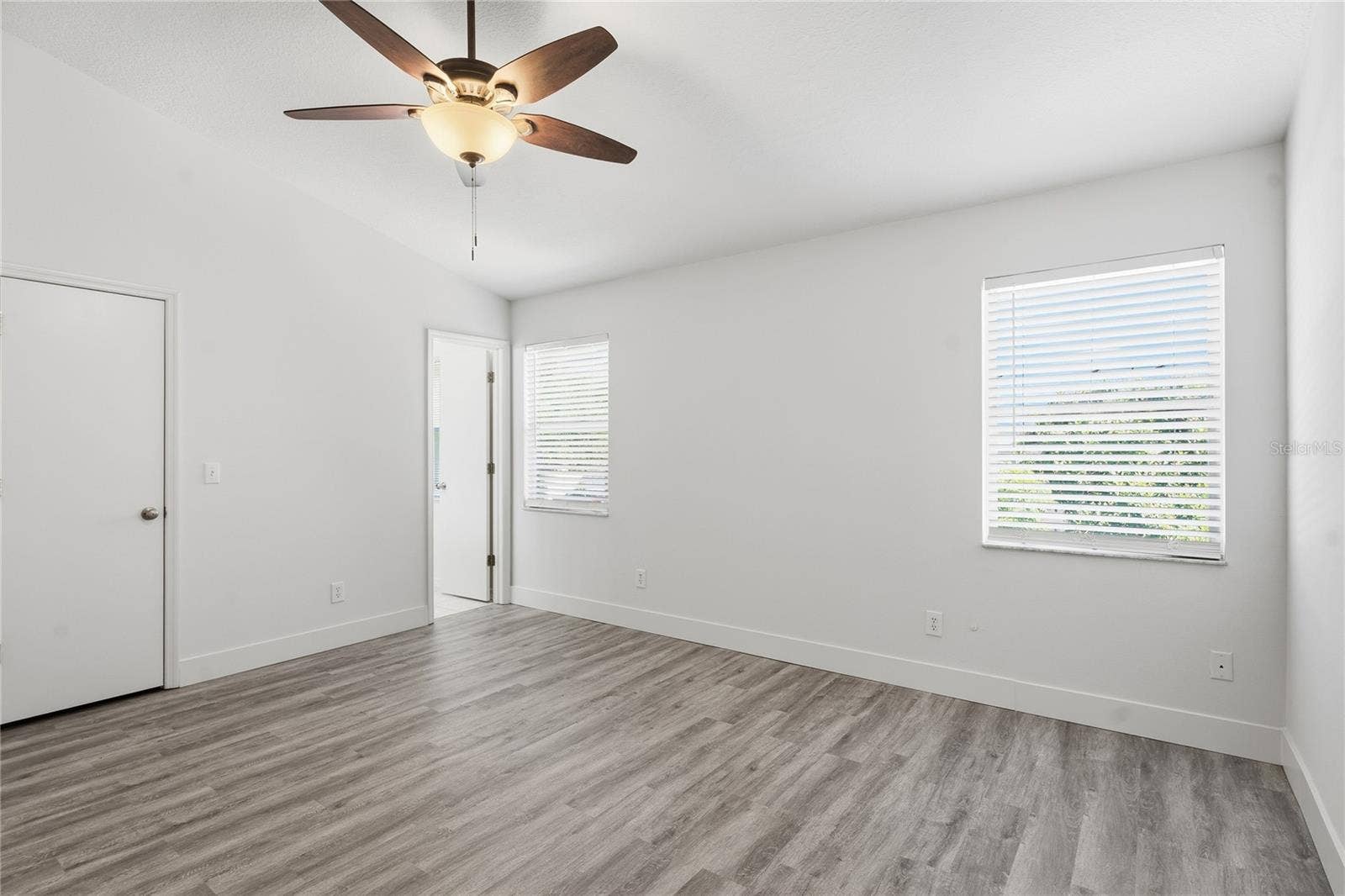 16867 LE CLARE SHORES DRIVE, Tampa, FL 33624