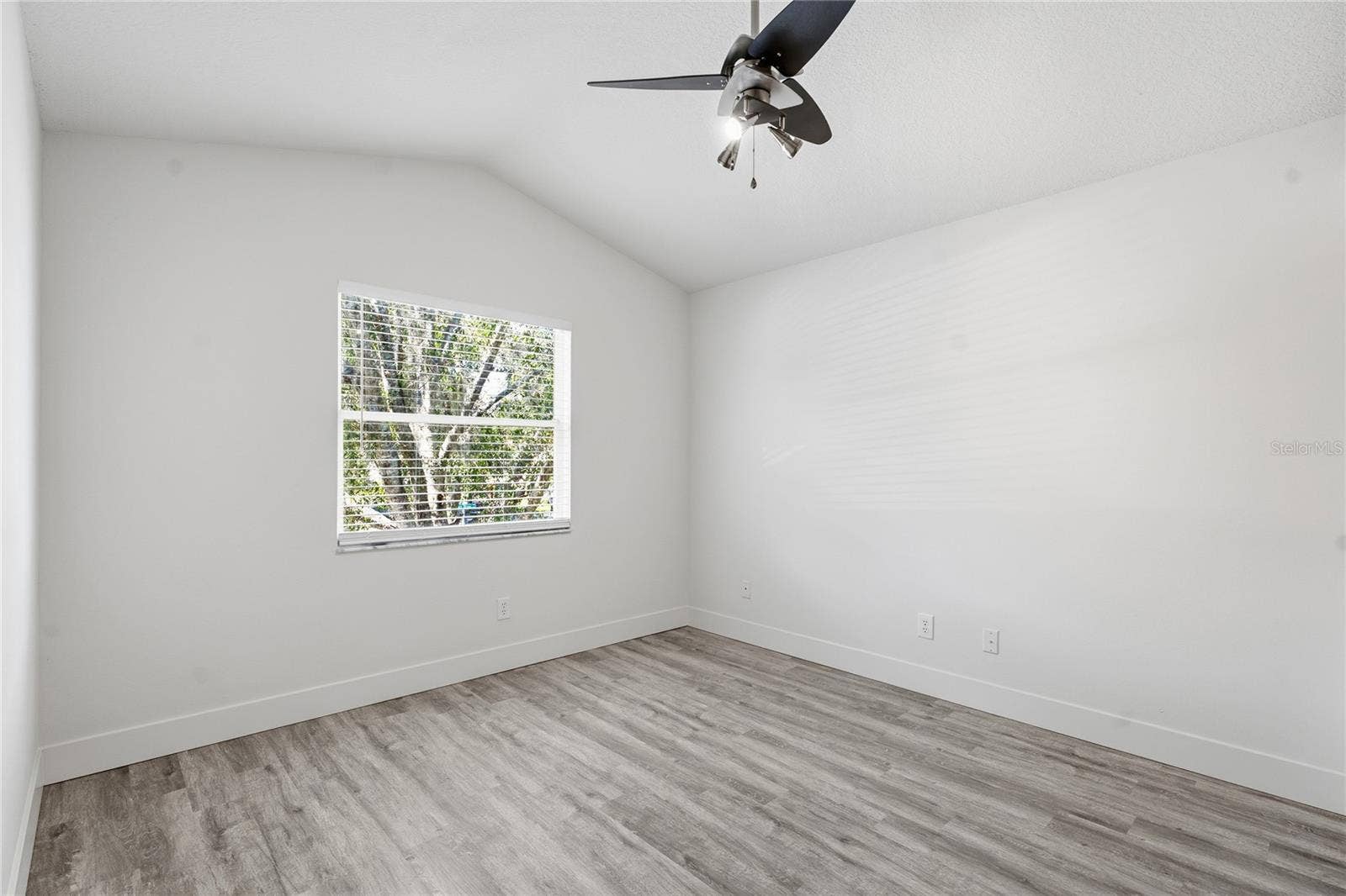 16867 LE CLARE SHORES DRIVE, Tampa, FL 33624