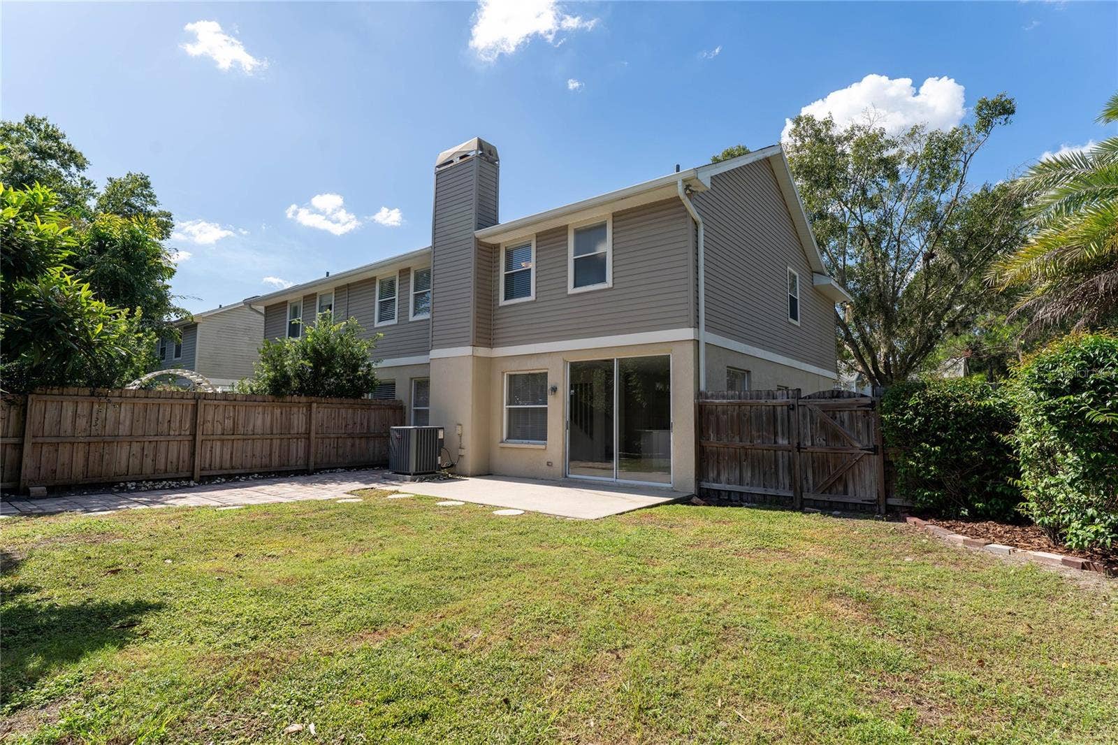 16867 LE CLARE SHORES DRIVE, Tampa, FL 33624