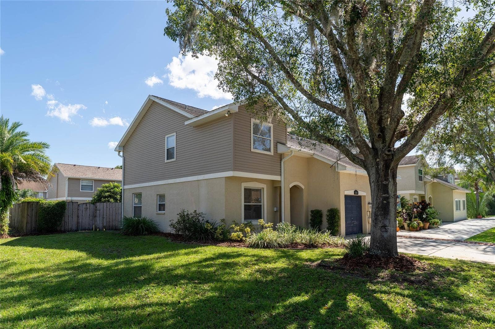 16867 LE CLARE SHORES DRIVE, Tampa, FL 33624