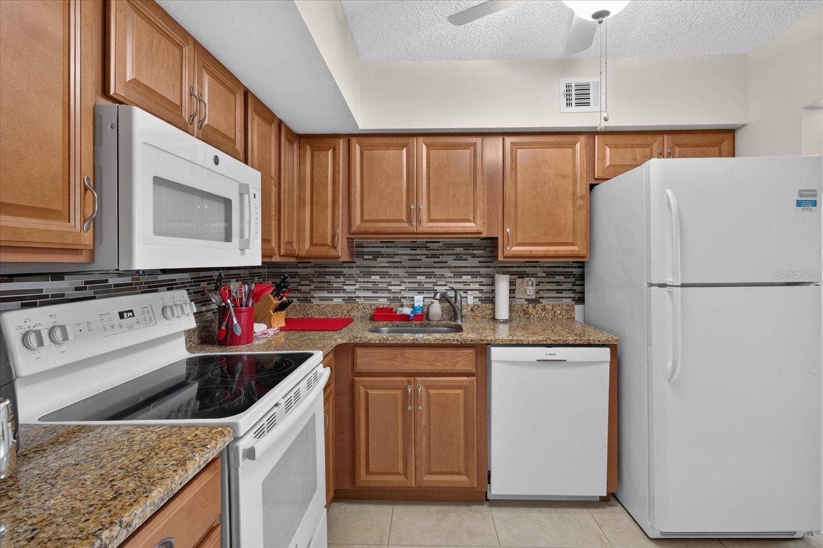2435 SUMATRAN WAY, #9, Clearwater, FL 33763