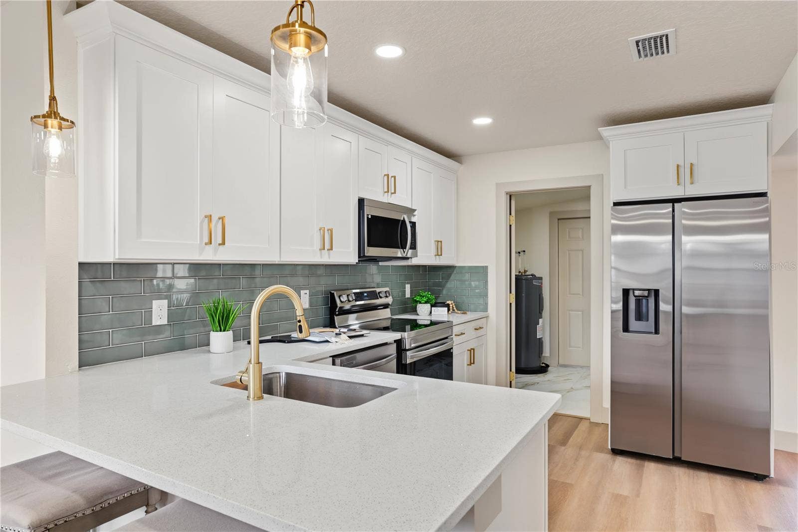 6495 64TH WAY N, Pinellas Park, FL 33781 6495 64TH WAY N, Pinellas Park, FL 33781