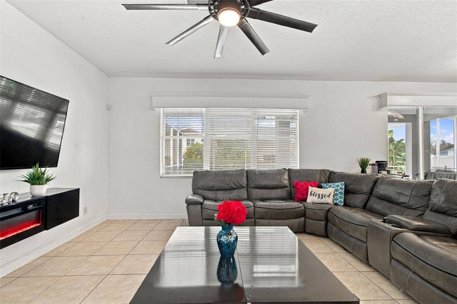 19025 FISHERMANS BEND DRIVE, Lutz, FL 33558