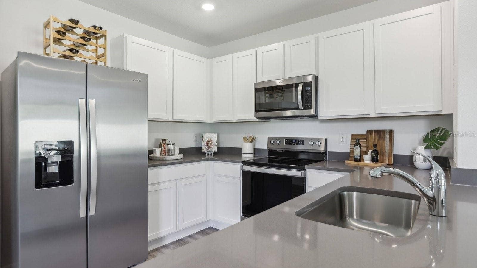 32924 WINTERWOOD BOULEVARD, Wesley Chapel, FL 33543 32924 WINTERWOOD BOULEVARD, Wesley Chapel, FL 33543