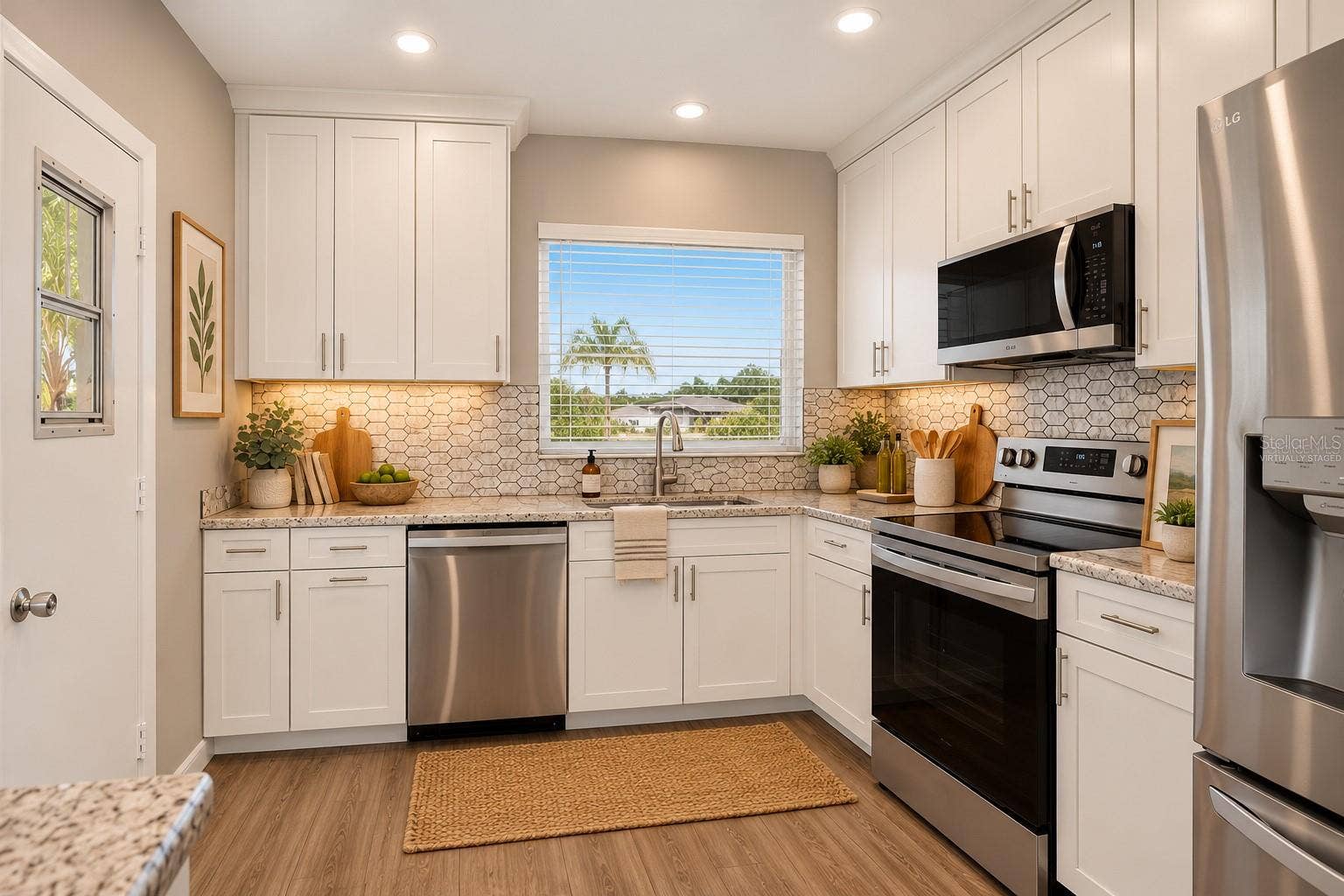 801 OAKMONT AVENUE, Sun City Center, FL 33573 VIRTUALLY STAGED