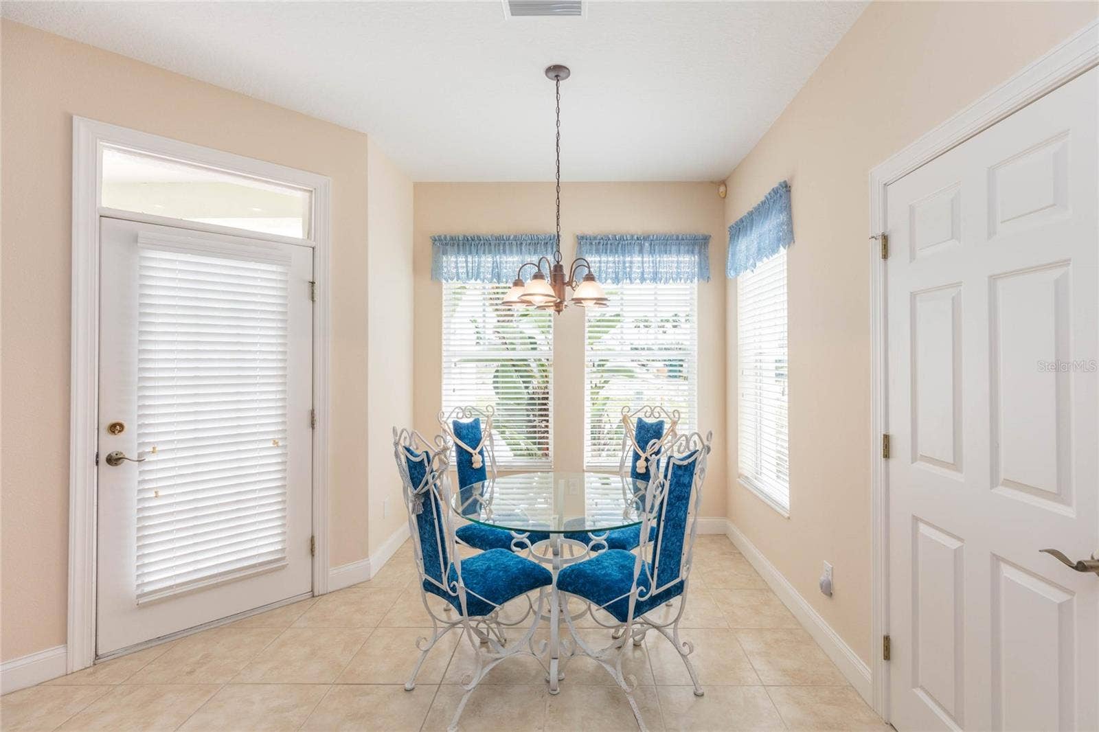 320 IBISVIEW LANE, Apollo Beach, FL 33572 320 IBISVIEW LANE, Apollo Beach, FL 33572
