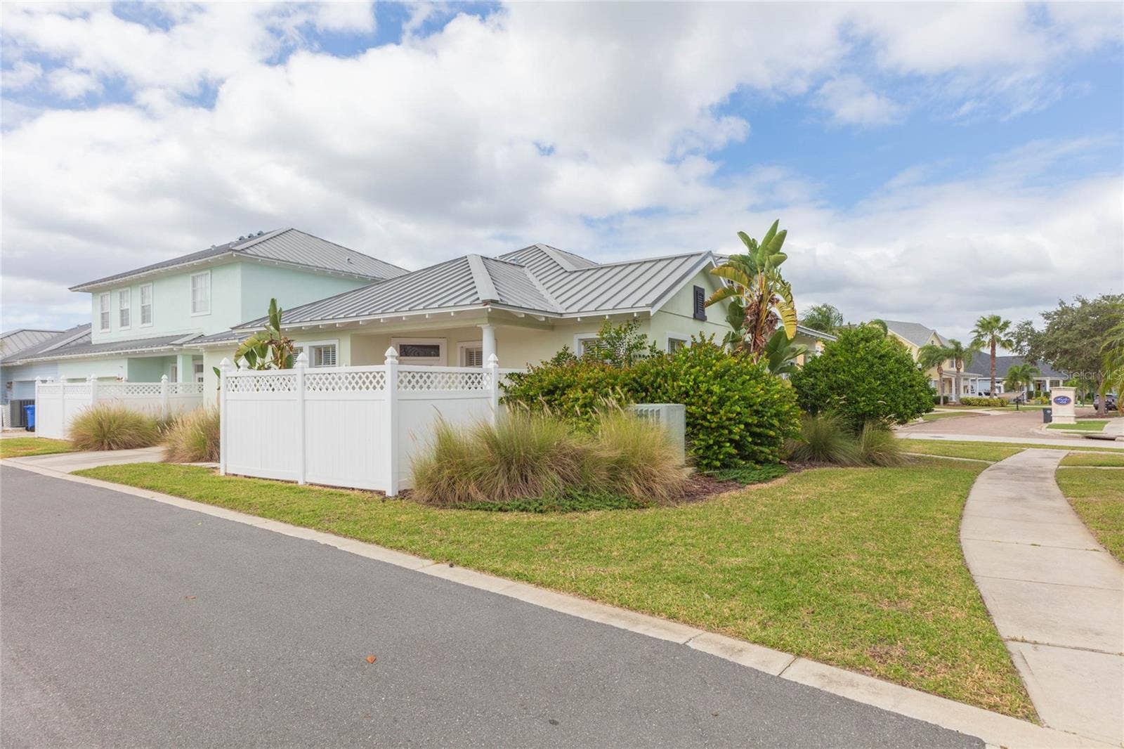 320 IBISVIEW LANE, Apollo Beach, FL 33572 320 IBISVIEW LANE, Apollo Beach, FL 33572
