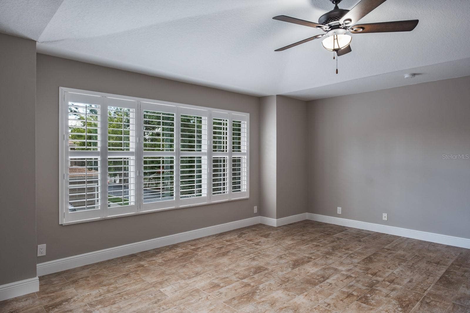 3298 COVERED BRIDGE DRIVE W, Dunedin, FL 34698 3298 COVERED BRIDGE DRIVE W, Dunedin, FL 34698