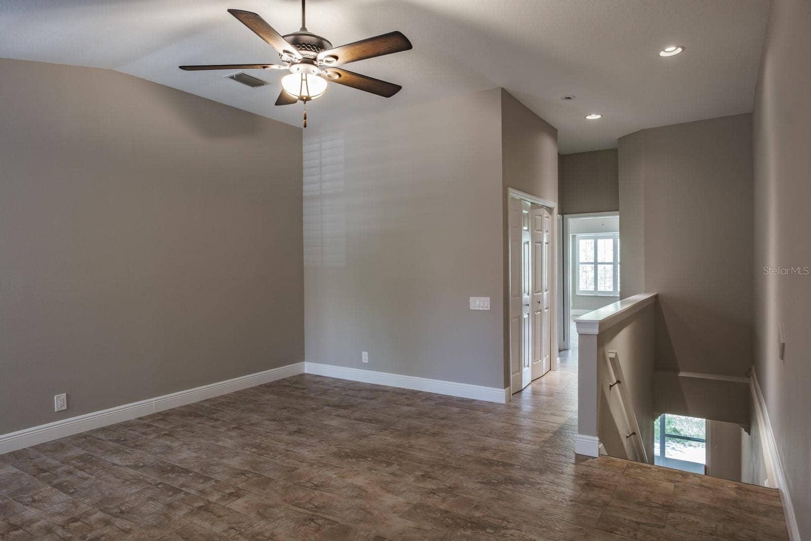 3298 COVERED BRIDGE DRIVE W, Dunedin, FL 34698 3298 COVERED BRIDGE DRIVE W, Dunedin, FL 34698