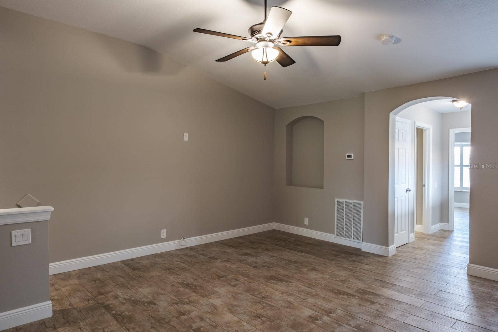 3298 COVERED BRIDGE DRIVE W, Dunedin, FL 34698 3298 COVERED BRIDGE DRIVE W, Dunedin, FL 34698