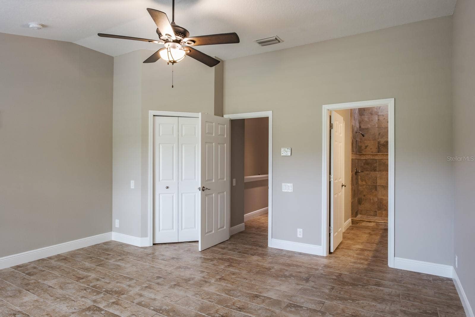 3298 COVERED BRIDGE DRIVE W, Dunedin, FL 34698 3298 COVERED BRIDGE DRIVE W, Dunedin, FL 34698