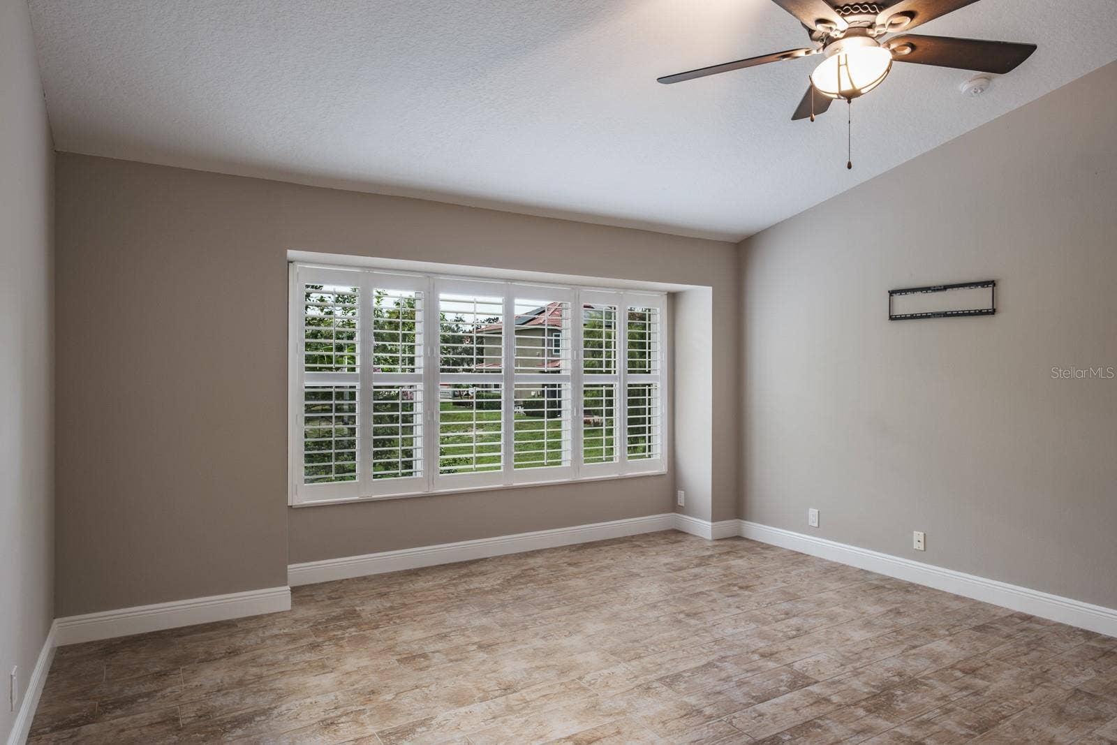 3298 COVERED BRIDGE DRIVE W, Dunedin, FL 34698 3298 COVERED BRIDGE DRIVE W, Dunedin, FL 34698