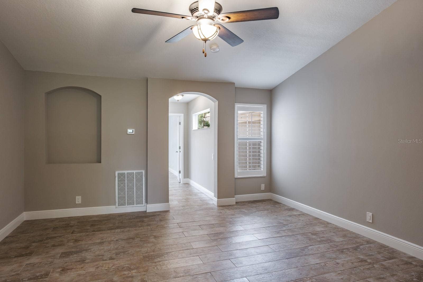 3298 COVERED BRIDGE DRIVE W, Dunedin, FL 34698 3298 COVERED BRIDGE DRIVE W, Dunedin, FL 34698