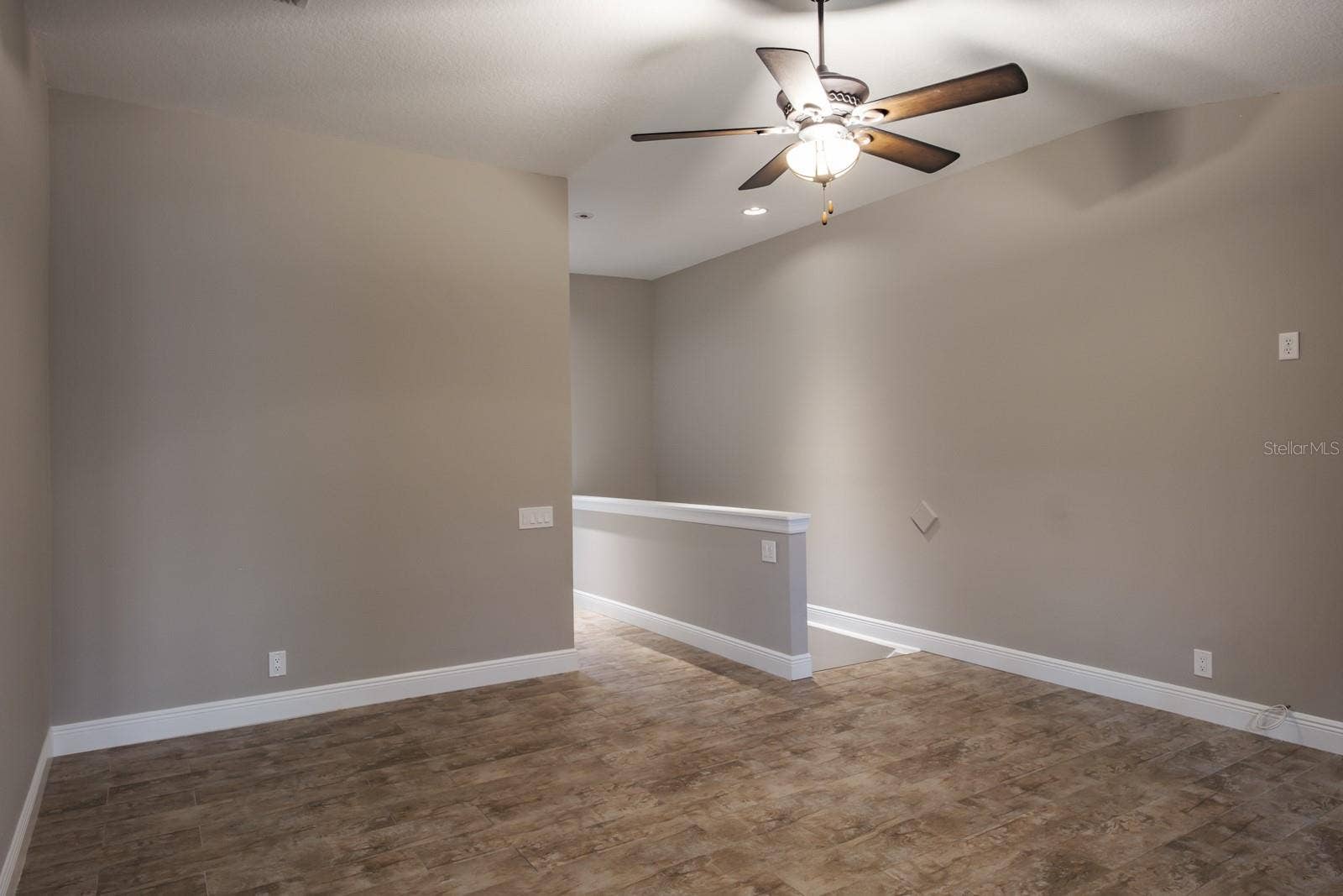 3298 COVERED BRIDGE DRIVE W, Dunedin, FL 34698 3298 COVERED BRIDGE DRIVE W, Dunedin, FL 34698