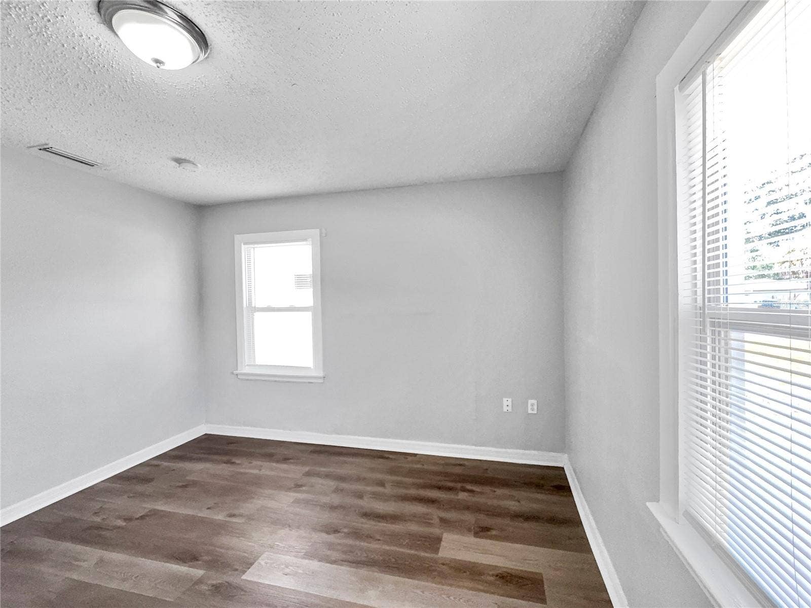 3110 W HARTNETT AVENUE, Tampa, FL 33611 3110 W HARTNETT AVENUE, Tampa, FL 33611
