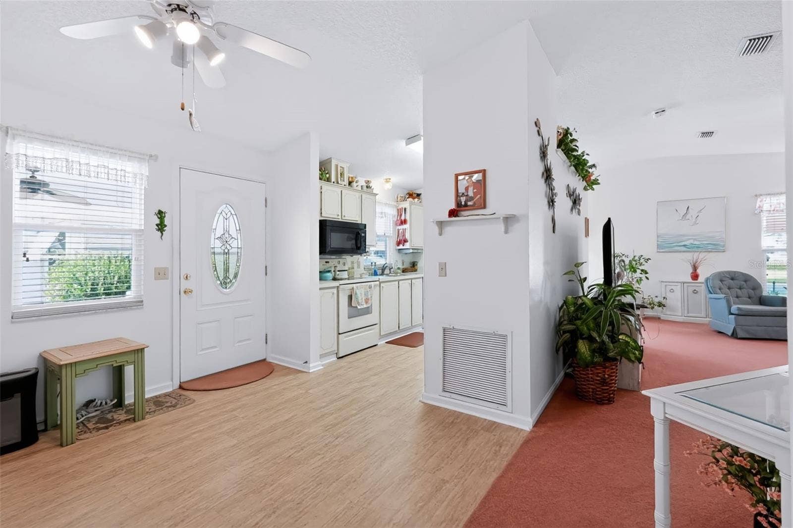 1220 MARIA COURT, Lady Lake, FL 32159 Entry Way