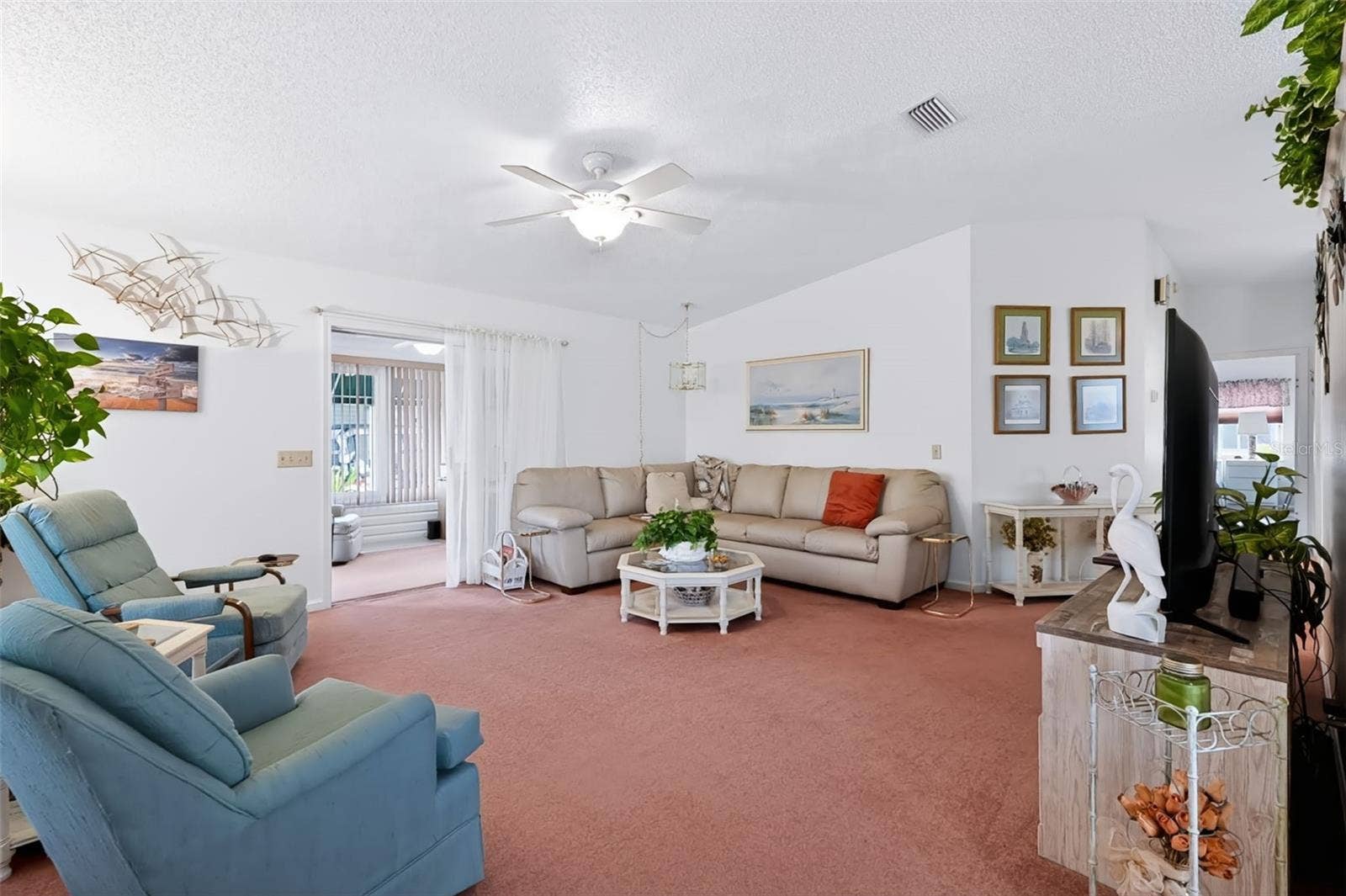 1220 MARIA COURT, Lady Lake, FL 32159 Large Living Room