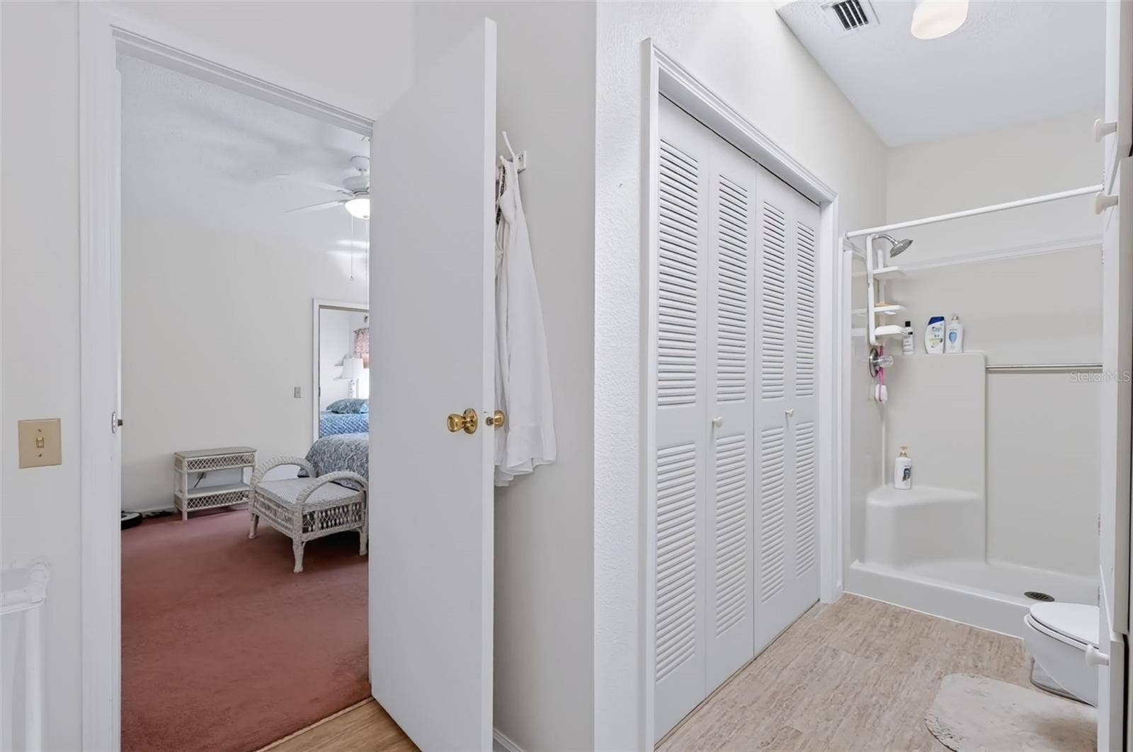 1220 MARIA COURT, Lady Lake, FL 32159 En Suite Bathroom
