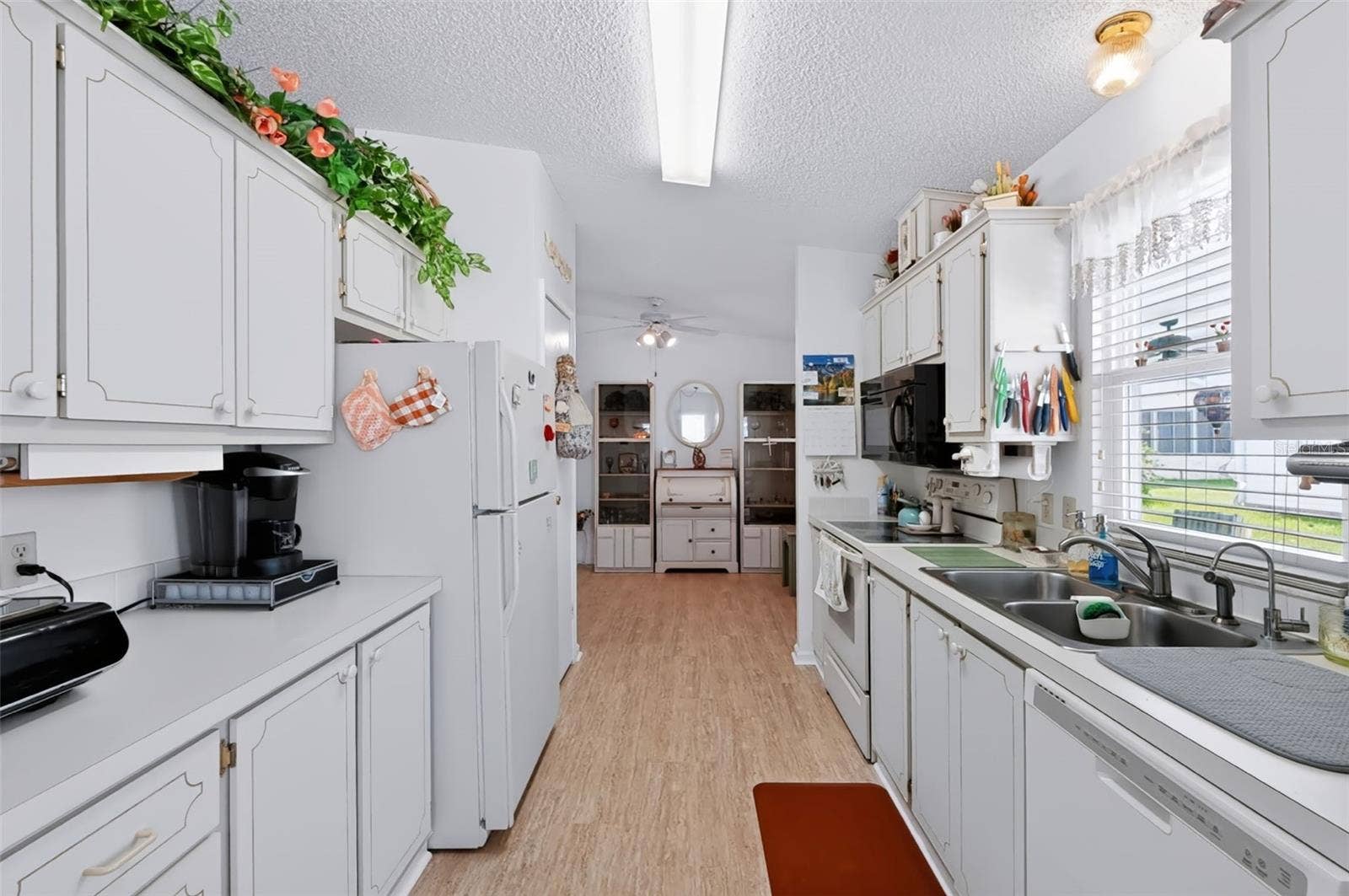 1220 MARIA COURT, Lady Lake, FL 32159 1220 MARIA COURT, Lady Lake, FL 32159