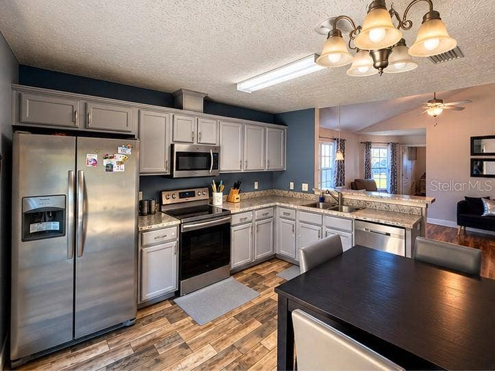 6509 LAKE JOANNA CIRCLE, Panama City, FL 32404 6509 LAKE JOANNA CIRCLE, Panama City, FL 32404