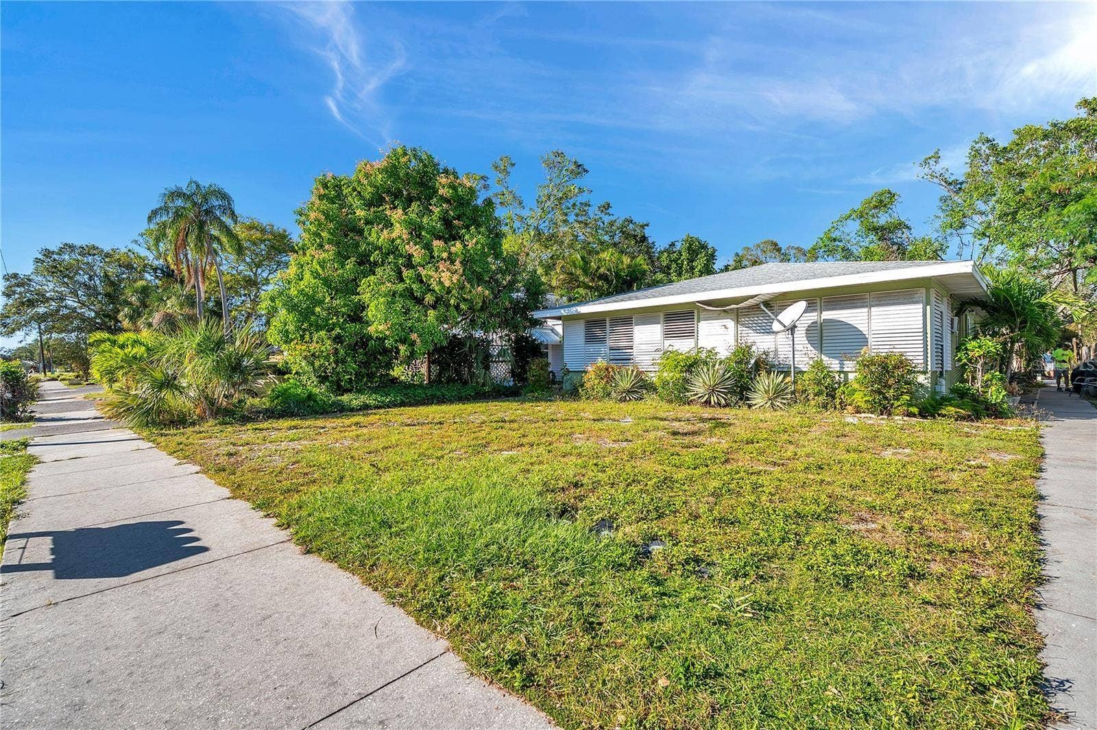 5115 28TH AVENUE S, Gulfport, FL 33707 5115 28TH AVENUE S, Gulfport, FL 33707