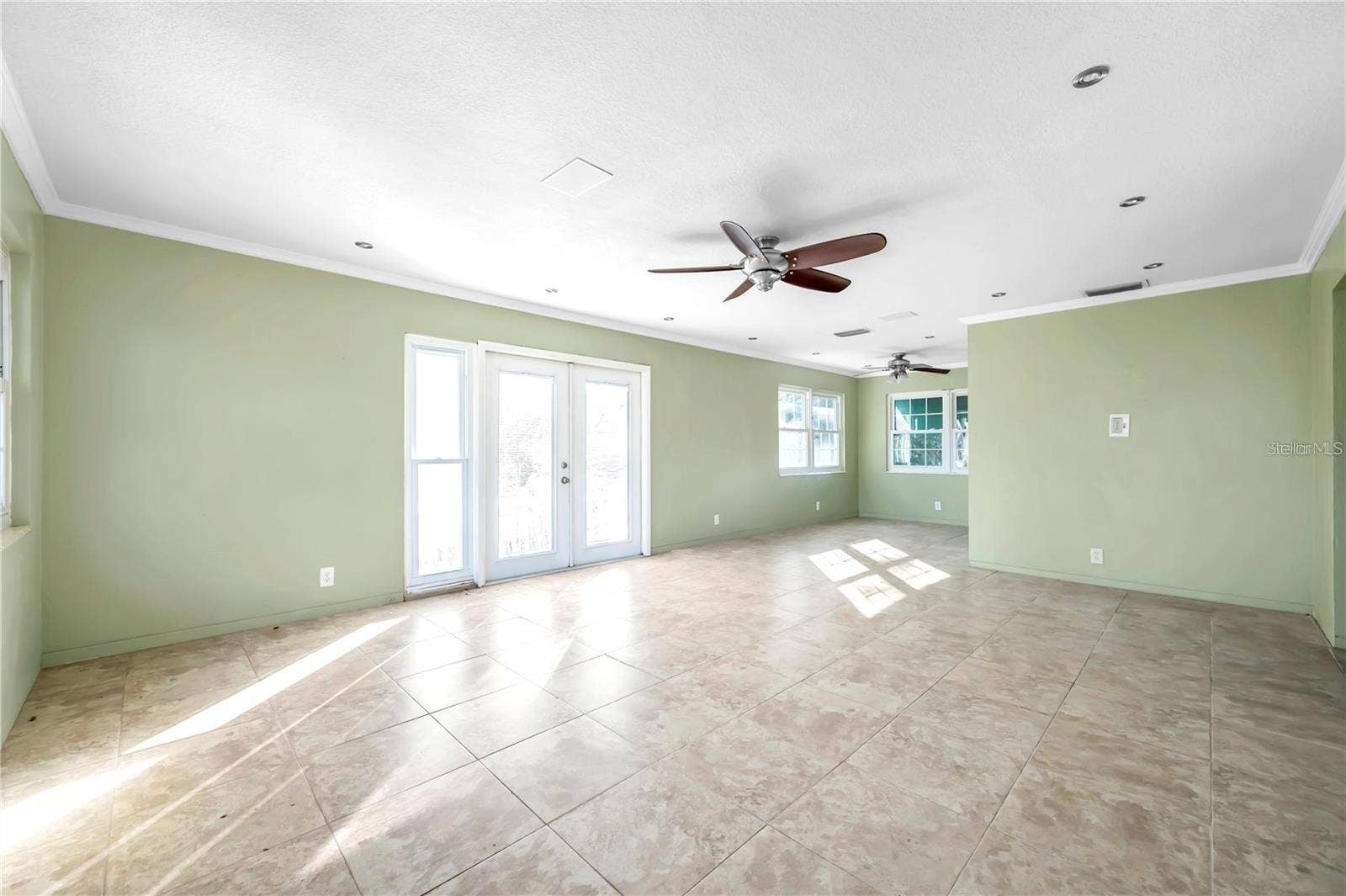 5115 28TH AVENUE S, Gulfport, FL 33707 5115 28TH AVENUE S, Gulfport, FL 33707