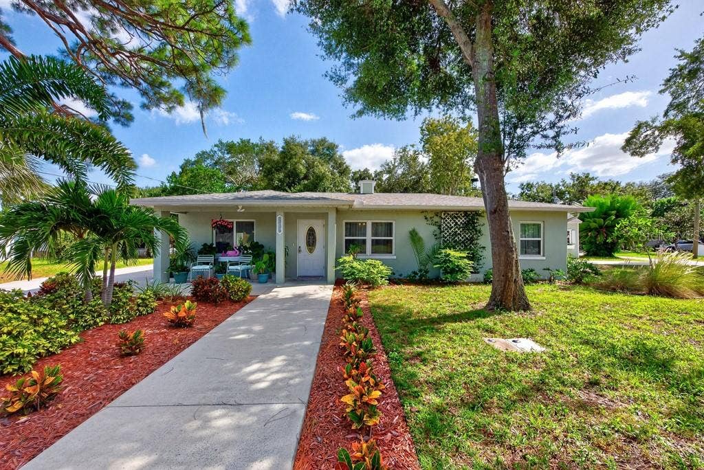 6436 LAMBERT LANE, New Port Richey, FL 34652