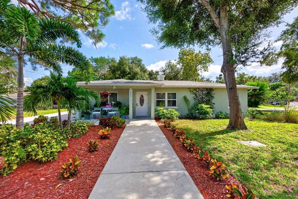 6436 LAMBERT LANE, New Port Richey, FL 34652