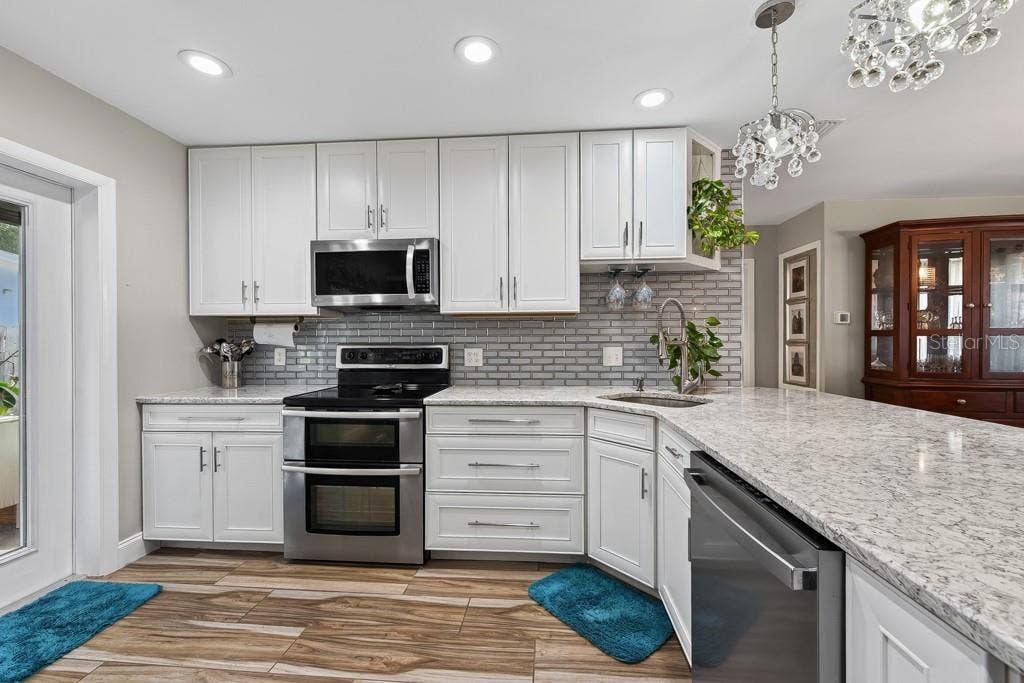 6436 LAMBERT LANE, New Port Richey, FL 34652