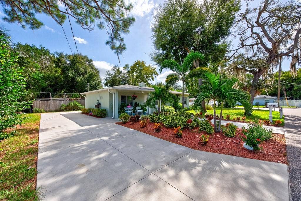 6436 LAMBERT LANE, New Port Richey, FL 34652