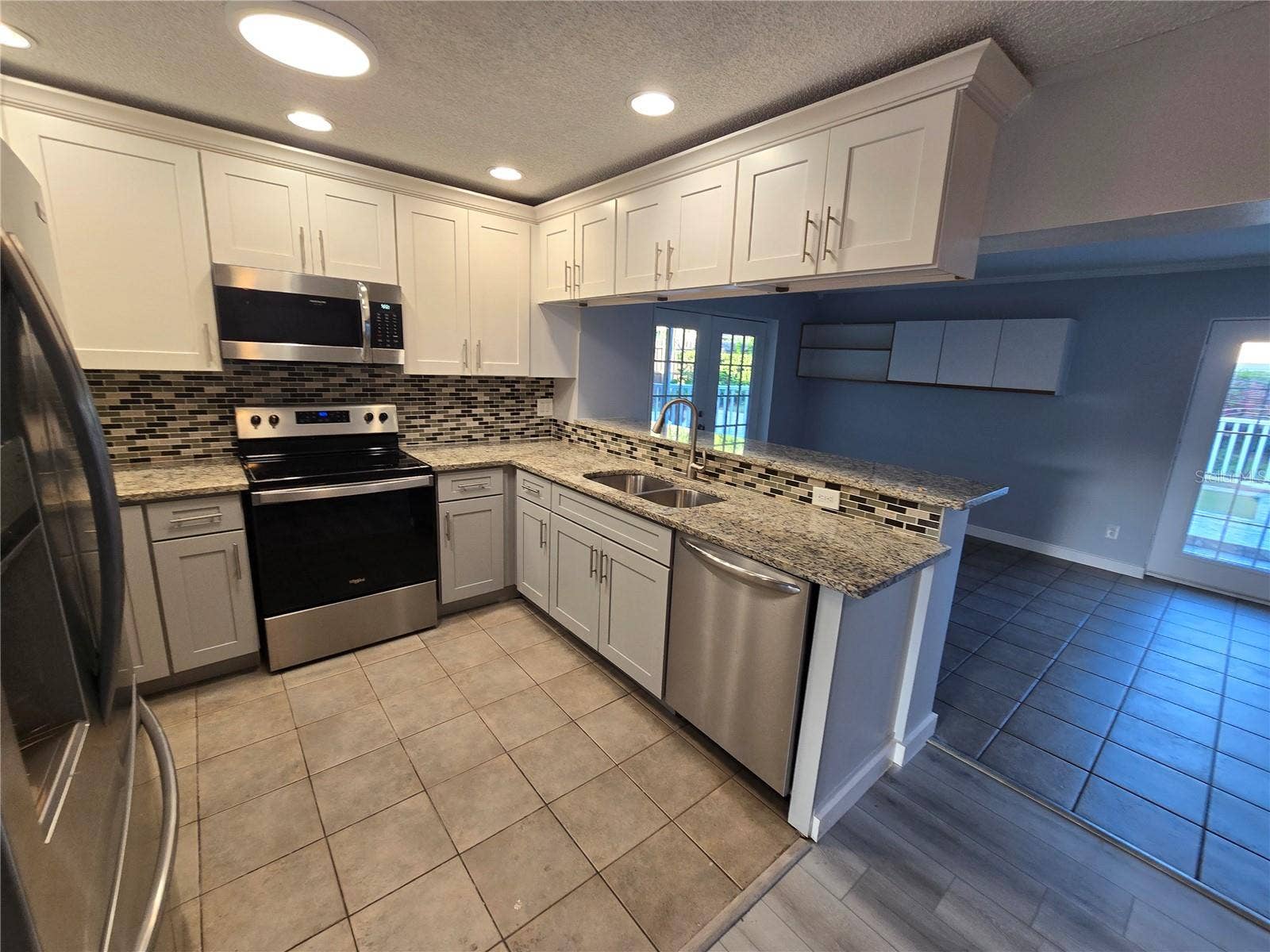 1007 VINEYARD COURT, Dunedin, FL 34698 1007 VINEYARD COURT, Dunedin, FL 34698